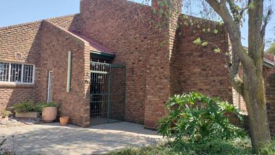 House For Rent in Reyno Ridge, Witbank